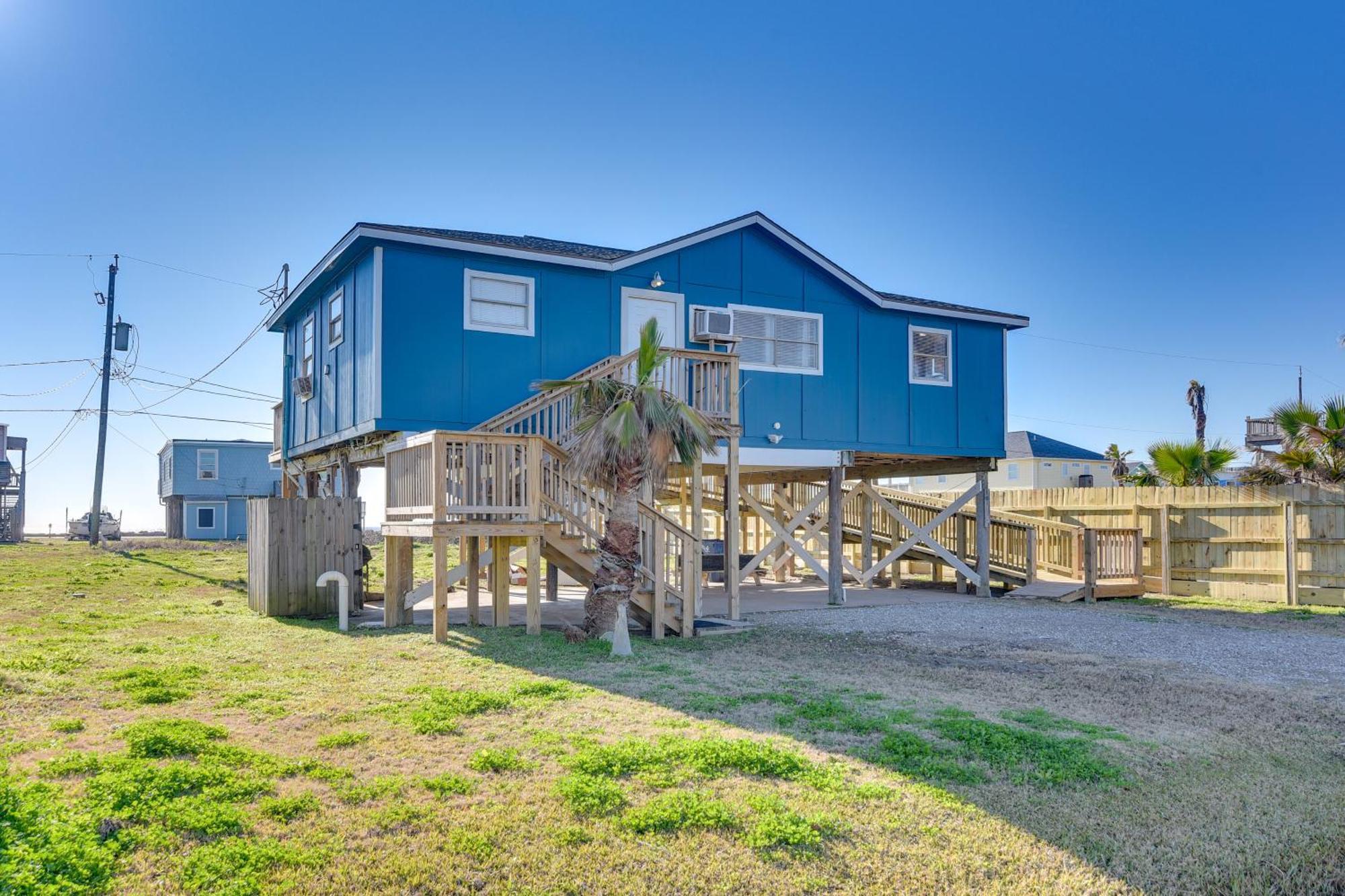 Second-Row Surfside Beach House Newly Renovated! Exterior foto