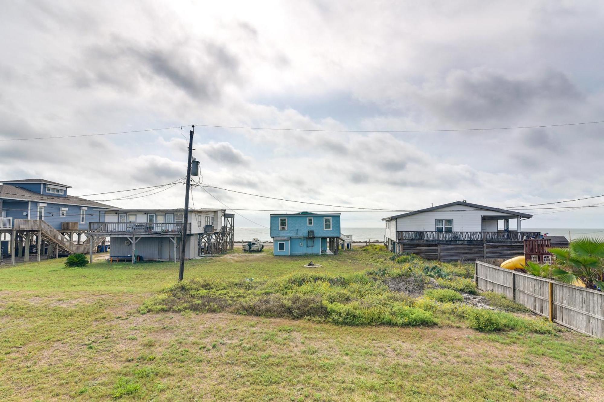 Second-Row Surfside Beach House Newly Renovated! Exterior foto
