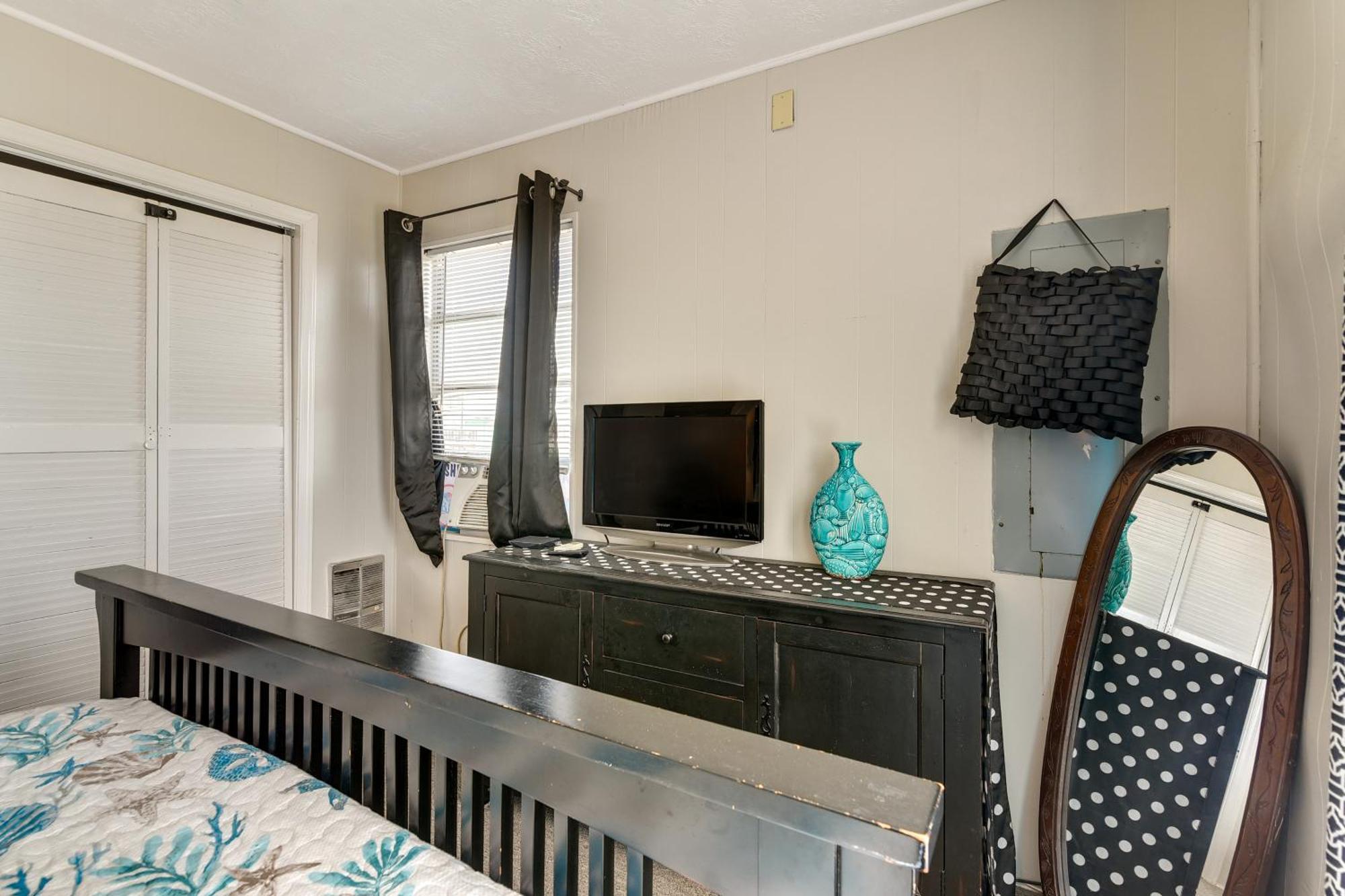 Second-Row Surfside Beach House Newly Renovated! Exterior foto